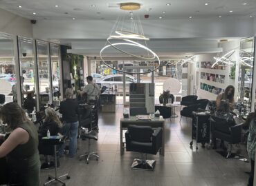 Be Your Own Boss Nail Desk To Rent