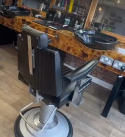 Room space/chair to rent- Burnley