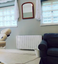 Treatment room and Sauna to rent