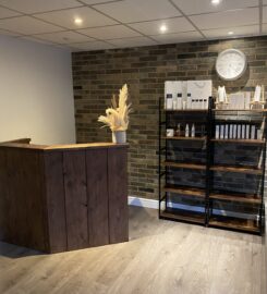 Beauty room to rent Dunstable